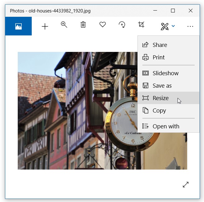Resize images in Photos app